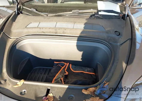 2023 Tesla Model Y из США, поврежденный, VIN 7SAYGDEE8PF861550